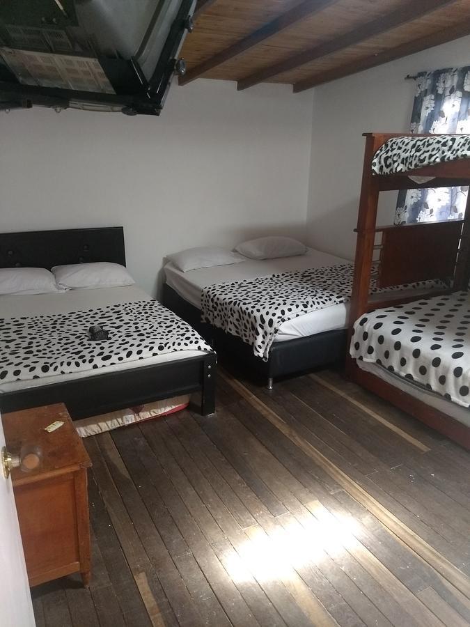 Hostel El Encanto Guatapé 외부 사진